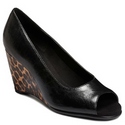 SuperShoes product image